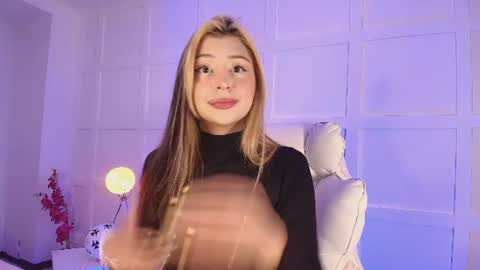 Snapshot of sofly_s chatting on July 3, 2026, 12:11 pm Sofi online show from July 3, 2026, 12:11 pm