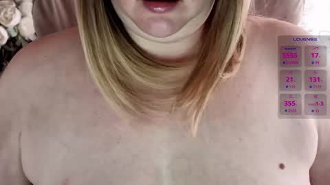 Hi Im Sofia             online show from October 7, 2025, 1:19 pm