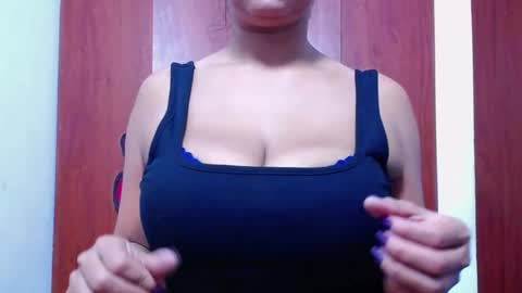 Snapshot of soft_fetish chatting on November 16, 2025, 4:23 pm Camila M online show from November 16, 2025, 4:23 pm