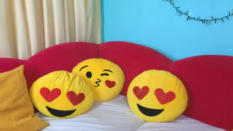 Lilly online show from March 31, 2026, 5:41 am