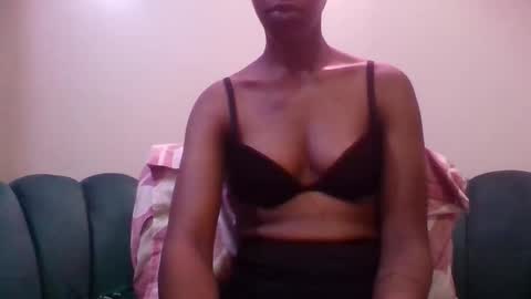 Snapshot of soft_trouble chatting on October 19, 2025, 10:16 am Angel online show from October 19, 2025, 10:16 am
