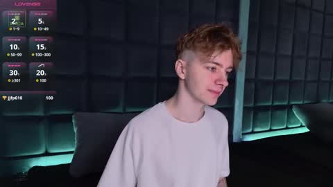 PAUL online show from December 5, 2025, 8:38 pm