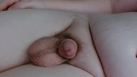 chubby enby sissy online show from December 13, 2025, 9:20 pm