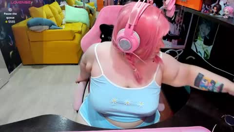 Sofie online show from May 18, 2026, 3:13 am