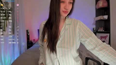 Snapshot of softnoir chatting on March 19, 2026, 12:53 pm Eva online show from March 19, 2026, 12:53 pm