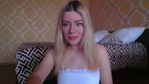softy_aura online show from June 15, 2026, 10:39 am