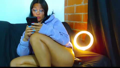  Sofy  online show from June 26, 2026, 9:52 pm