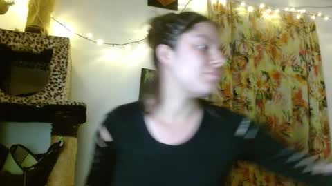 Snapshot of soka_lovers_04_ chatting on February 17, 2026, 2:52 am Sofia online show from February 17, 2026, 2:52 am