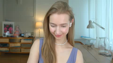 Snapshot of solar_bella chatting on January 26, 2025, 2:52 pm Bella online show from January 26, 2025, 2:52 pm