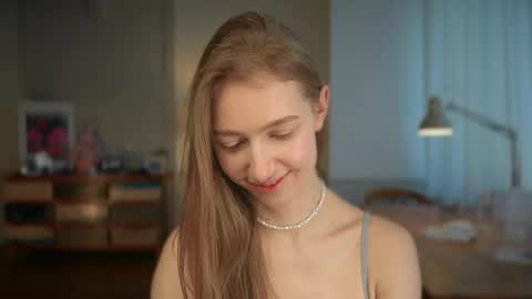 Snapshot of solar_bella chatting on February 22, 2025, 2:41 pm Bella online show from February 22, 2025, 2:41 pm