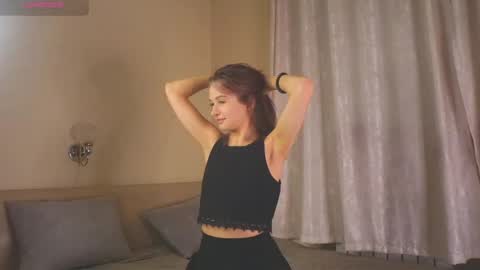 Nana online show from April 17, 2026, 9:18 pm
