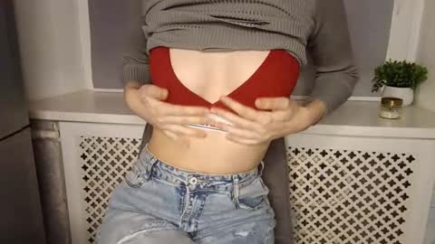 Hanna online show from December 4, 2025, 3:32 pm