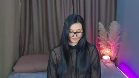 Sonya online show from April 10, 2026, 1:00 am
