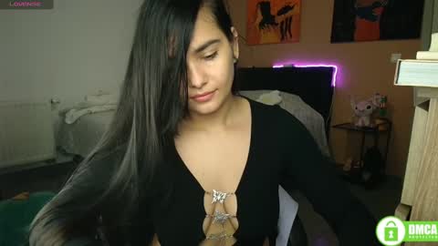 Snapshot of solecitho chatting on March 10, 2025, 8:34 pm Mila online show from March 10, 2025, 8:34 pm