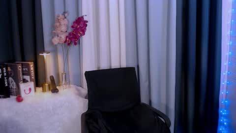 solen_304 online show from February 24, 2026, 12:14 pm