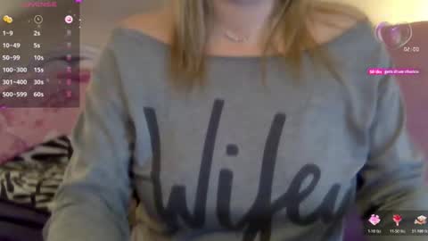 solesticia online show from November 21, 2025, 6:17 pm