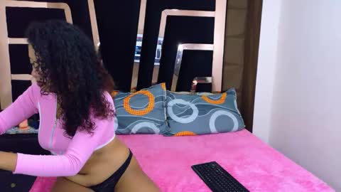 Sol Evans online show from October 27, 2025, 3:05 pm