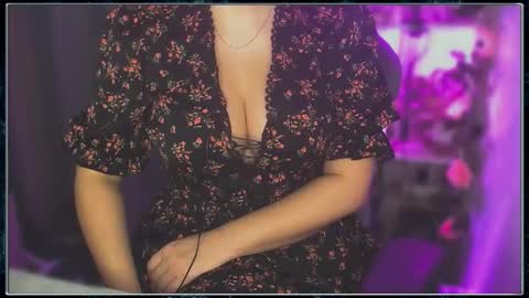 Snapshot of solisgaby chatting on November 11, 2025, 1:55 pm Gaby Solis online show from November 11, 2025, 1:55 pm