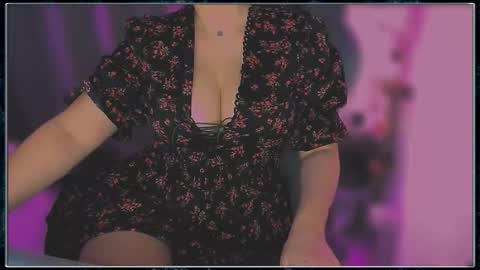 Gaby Solis online show from December 1, 2025, 1:49 pm