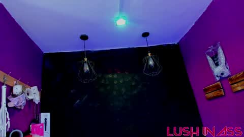 Snapshot of sommer_alexa chatting on June 5, 2026, 7:30 pm Alexa online show from June 5, 2026, 7:30 pm