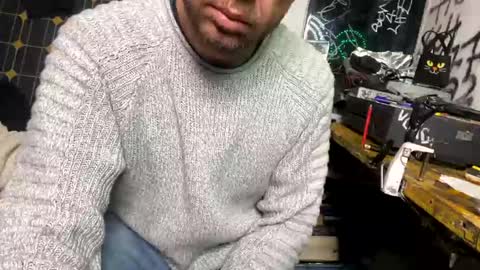 Snapshot of son_e_blacc chatting on December 5, 2024, 6:11 pm Soni online show from December 5, 2024, 6:11 pm