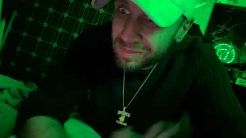 Snapshot of son_e_blacc chatting on January 27, 2025, 12:12 am Soni online show from January 27, 2025, 12:12 am