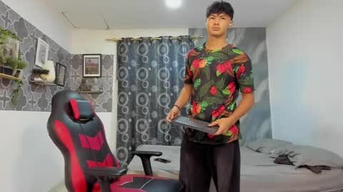 son_hades online show from May 20, 2026, 4:13 pm