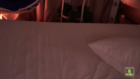 My name isSonya  online show from October 9, 2025, 6:50 pm