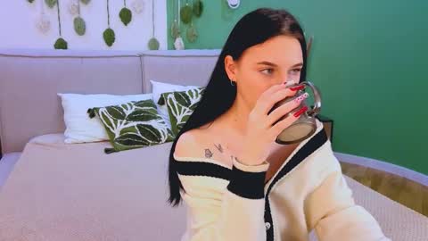 Snapshot of sonataray chatting on February 3, 2026, 2:44 pm Catherine online show from February 3, 2026, 2:44 pm