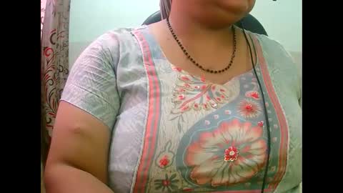 Snapshot of soni88888 chatting on December 3, 2024, 5:31 am soni88888 online show from December 3, 2024, 5:31 am