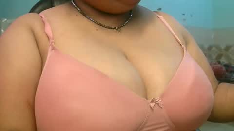 soni88888 online show from February 17, 2026, 8:11 am