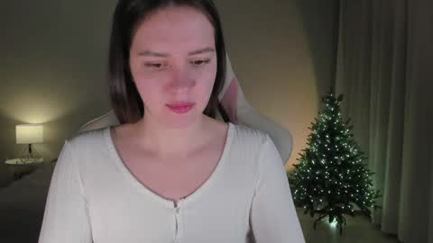 sonia_moon_ online show from December 10, 2024, 1:11 am