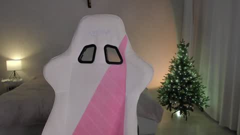 sonia_moon_ online show from December 13, 2024, 6:21 am