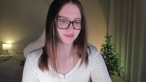 sonia_moon_ online show from December 21, 2024, 2:41 am