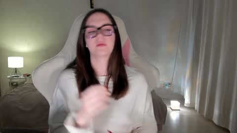 sonia_moon_ online show from January 15, 2025, 1:23 am