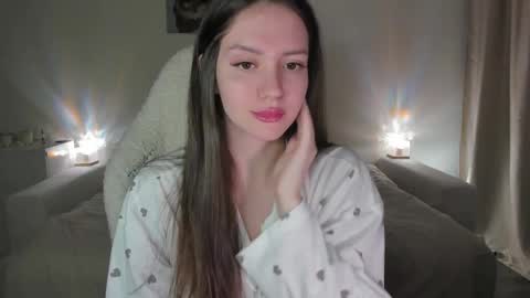 sonia_moon_ online show from October 7, 2025, 2:31 am