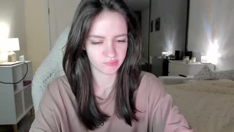 sonia_moon_ online show from October 21, 2025, 2:45 am