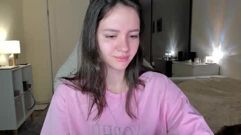 sonia_moon_ online show from October 25, 2025, 2:52 am