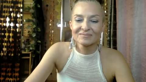 Sonia online show from July 4, 2026, 2:01 pm