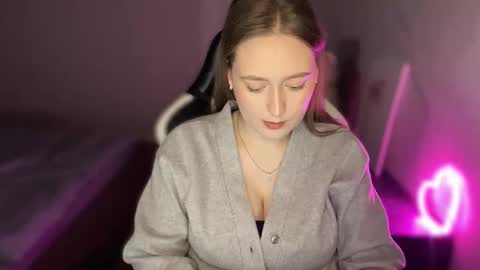 OksiFels online show from March 4, 2026, 3:18 pm