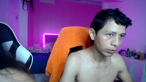 sonic_jess07 online show from May 18, 2026, 9:15 am