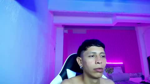 sonic_jess07 online show from May 23, 2026, 1:22 am