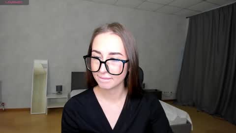 sony_mayy online show from October 14, 2025, 1:50 am