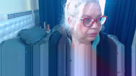 Sonya online show from April 21, 2026, 11:38 am