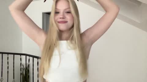 Sonya  Instagram   Twitter sonyaplushgirl  OnlyFans sonyaplush online show from December 26, 2024, 9:37 pm