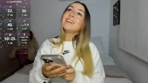 Snapshot of sophi_moreno chatting on July 11, 2026, 1:08 am Sofi online show from July 11, 2026, 1:08 am
