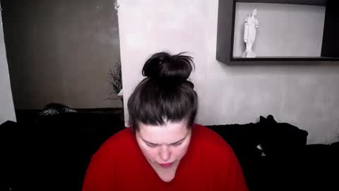 sophia__olsen online show from October 14, 2025, 5:30 am