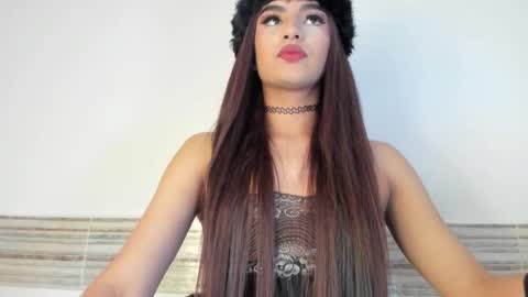 Sophia online show from September 14, 2025, 9:36 pm