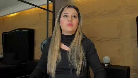 Snapshot of sophia_dior1 chatting on October 5, 2025, 4:16 pm Sophia online show from October 5, 2025, 4:16 pm