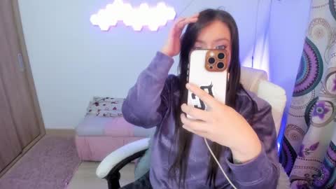 sophia_grants online show from May 24, 2026, 5:45 am